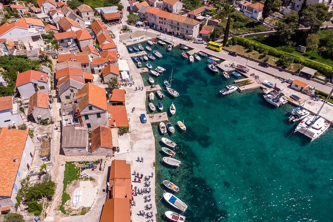 Private speedboat custome-made tour / from Trogir and Split - Boats, group size, and comfort