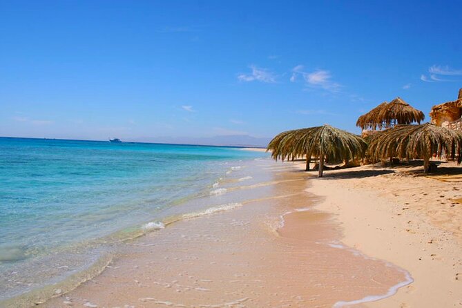 PRIVATE! Speedboat to Mahmya Island with Buffet Lunch - Hurghada - Mahmya Island’s white sand and calm setting
