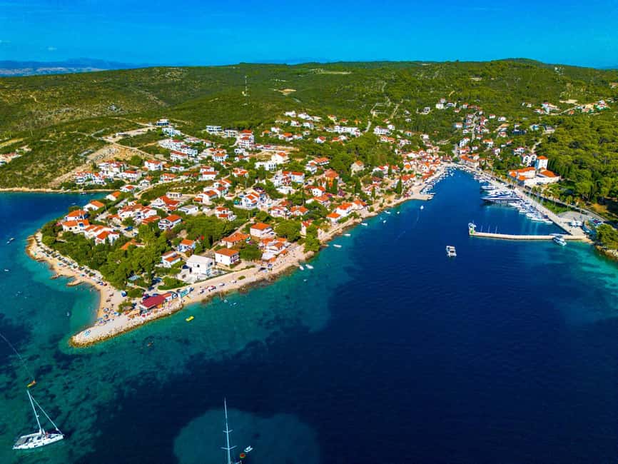 Private Speedboat Tour: Blue Lagoon & 3 Islands from Split - Trogir: stone lanes before salt water