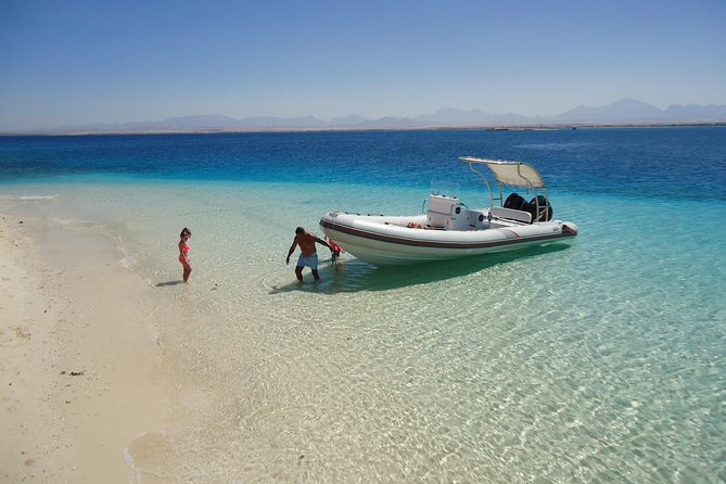 Private Speedboat Tour From Hurghada - The speedboat and what it adds