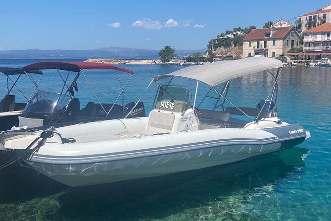 Private speedboat tour from Trogir and Split all around Island Šolta - How the eight-hour schedule feels