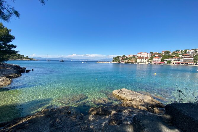 Private speedboat tour from Trogir and Split all around Island Šolta - What to bring and what costs extra