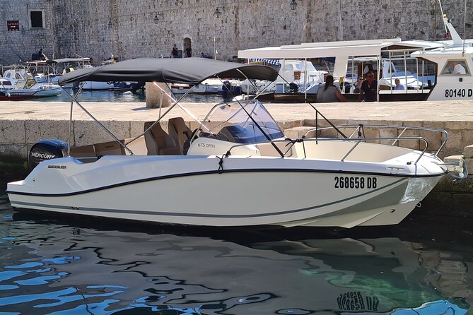 Private Speedboat Tour in Dubrovnik - Dubrovnik’s walls look different from the sea