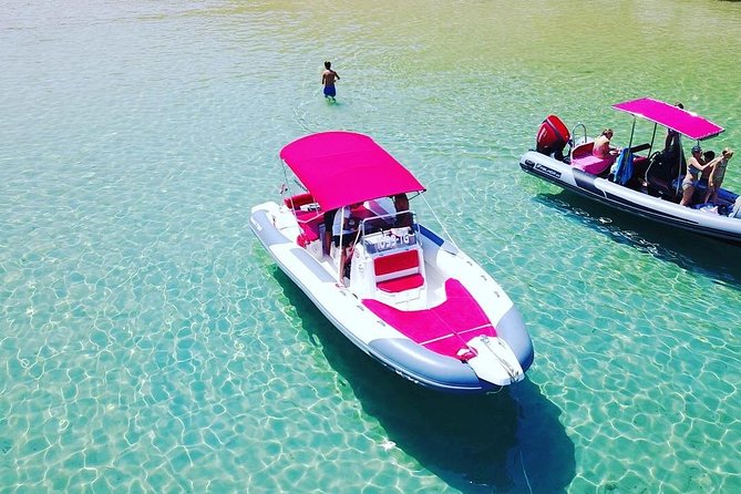 Private speedboat tour to Blue cave, Vis and Hvar - Komiža on Vis: an hour in a real fishing town