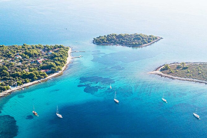 Private speedboat tour to Blue Lagoon and 3 Islands - Blue Lagoon: the first taste of open water