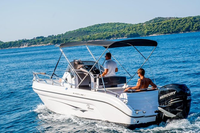 Private speedboat tour to Elaphiti Islands - Who will get the most from this eight-hour outing