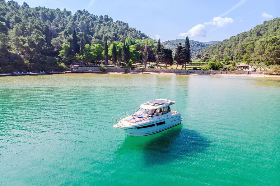 Private speedboat tours Sea Symphony - Swimming and snorkeling at Mala Stiniva