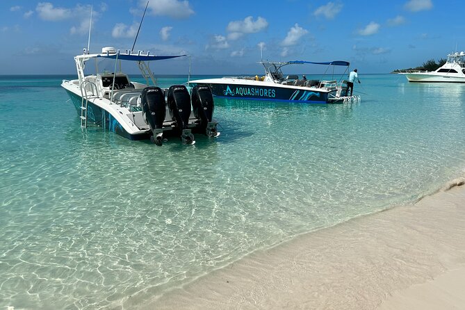 Private Tour 45ft Powerboat to Nearby Islands - The beach bar, lunch, and afternoon activities
