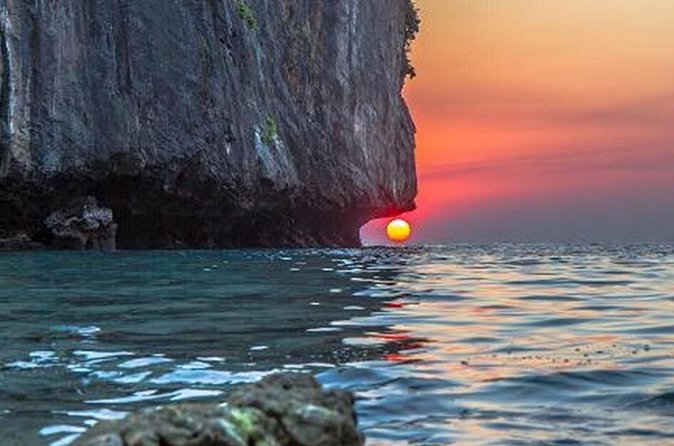 Private Tour Phi Phi Early Bird Premium Tour by Speed Boat - Timing, comfort, and what to bring