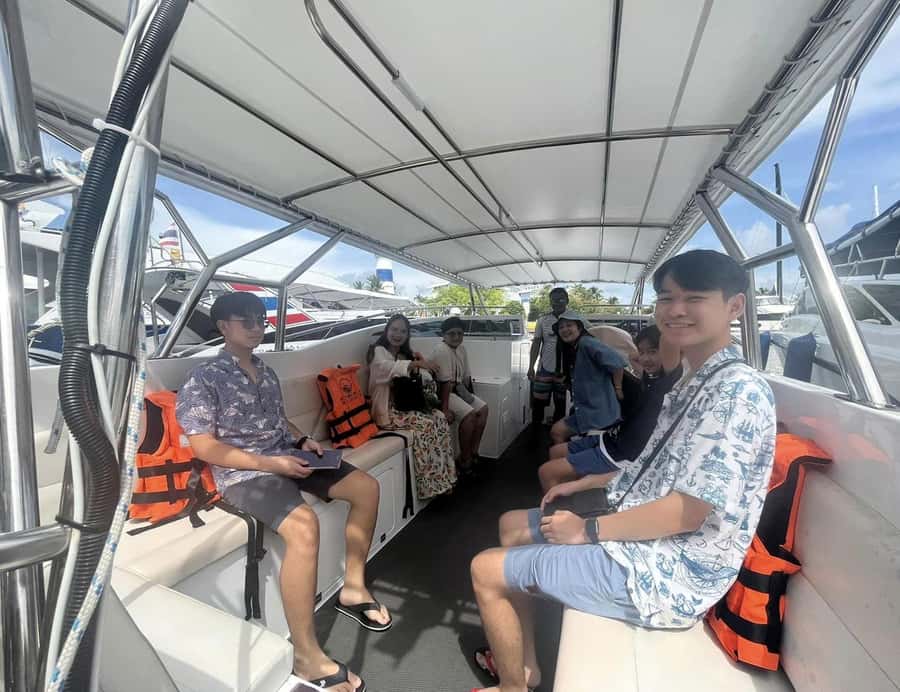 Private VIP Speed Boat Charter to Phi Phi Islands - The price, and who gets the best value
