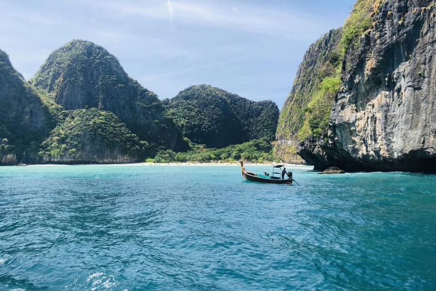 Private VIP Speed Boat Charter to Phi Phi Islands - Who should book this charter