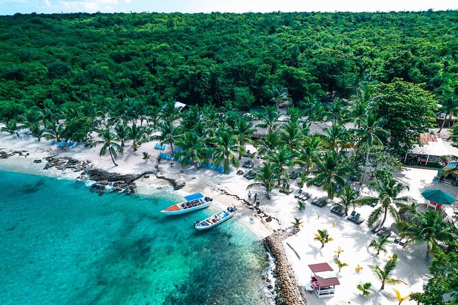 Punta Cana Speed Boat to Saona Island with Lunch & Natural Pools - Key details at a glance