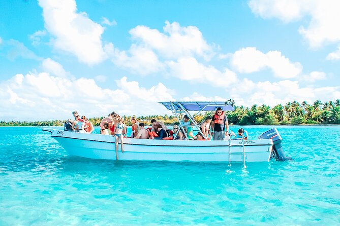 Punta Cana Speed Boat to Saona Island with Lunch & Natural Pools - Stopping at the Palmilla natural pools