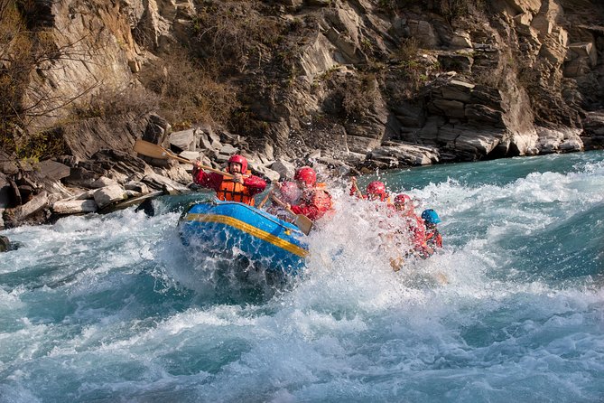 Queenstown Kawarau River Rafting and Jet Boat - Swimming and the optional cliff jump