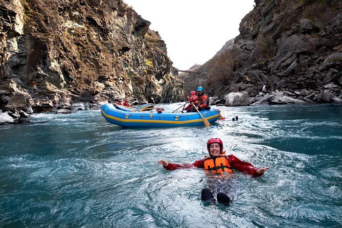 Queenstown Kawarau River Rafting and Jet Boat - The jet boat ride: speed before the paddle