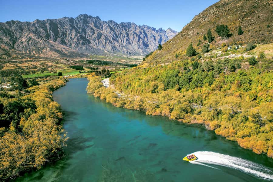 Queenstown: Shotover River and Kawarau River Jet Boat Ride - What the guides add to the outing