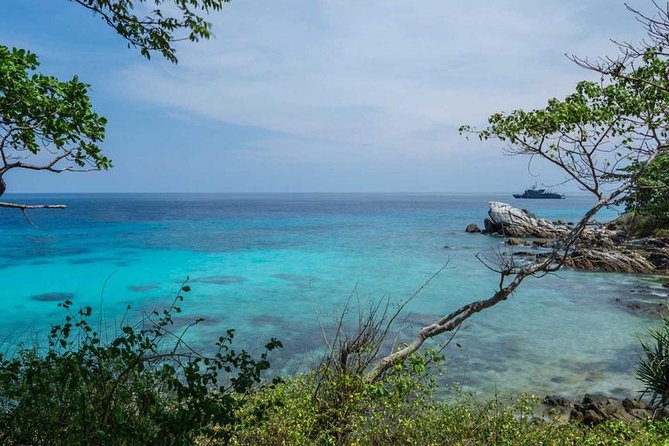 Racha Island Snorkeling Tour By Speedboat From Phuket - Who should book this Racha Island outing?