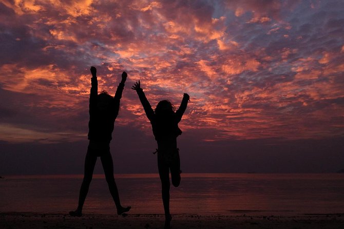 Railay and 4-Island Sunset Speedboat Cruise with Night Snorkel - Railay and the Princess Cave at Phra Nang