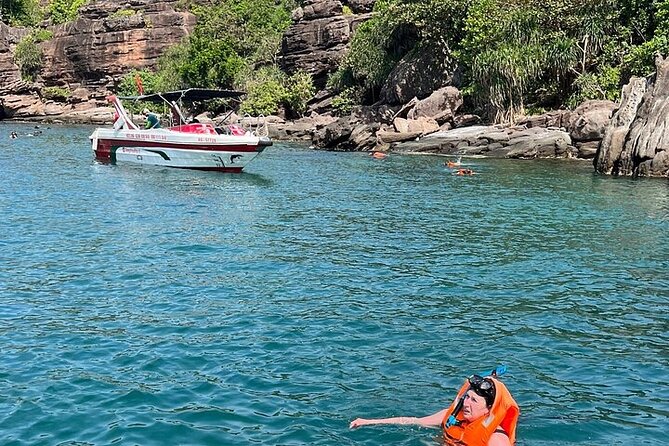 Real snorkel trip by speedboat with small group on Cham island - Why the guide can make or break the day