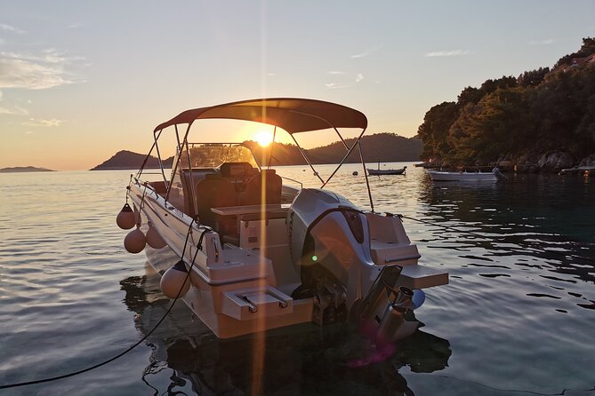 Rent a luxury speed boat for great fun on this Elaphiti Islands tour - Choosing between four and eight hours