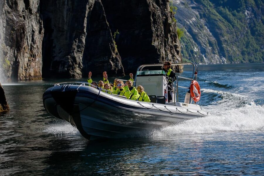 RIB Geiranger - Fjordsafari - Why a RIB changes the Geirangerfjord experience