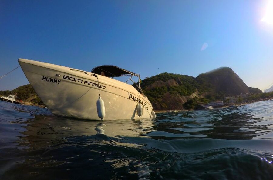 Rio de Janeiro: Private Speedboat Trip - The onboard setup: simple, useful, and self-catered