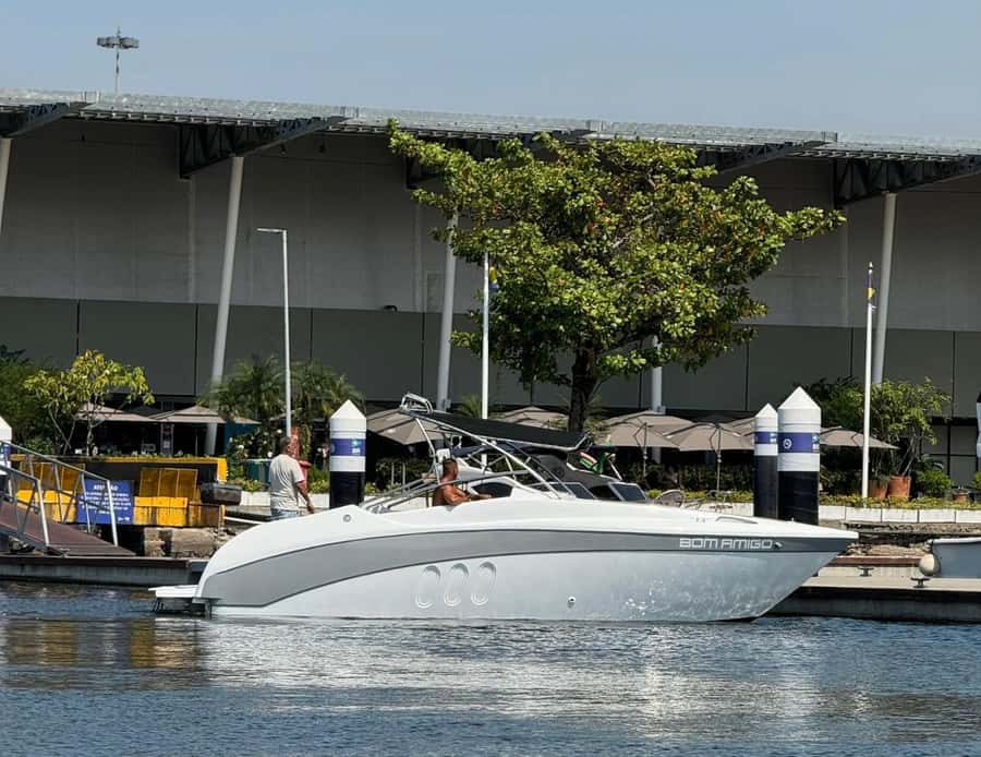 Rio de Janeiro: Private Speedboat Trip - A private boat changes the social side of the trip