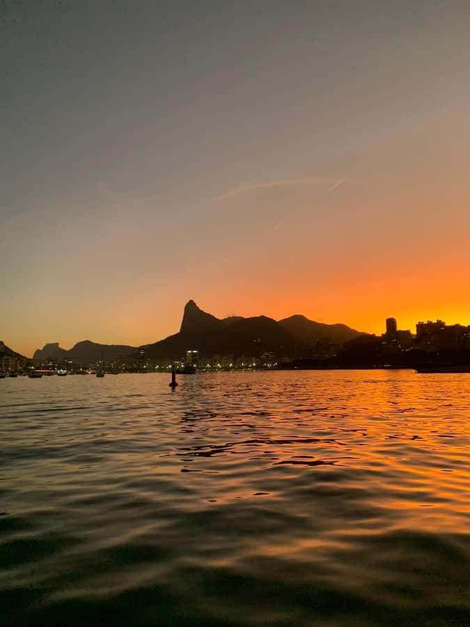 Rio de Janeiro: SpeedBoat Tour - Sunset with Beer - Why Rio is best seen from Guanabara Bay