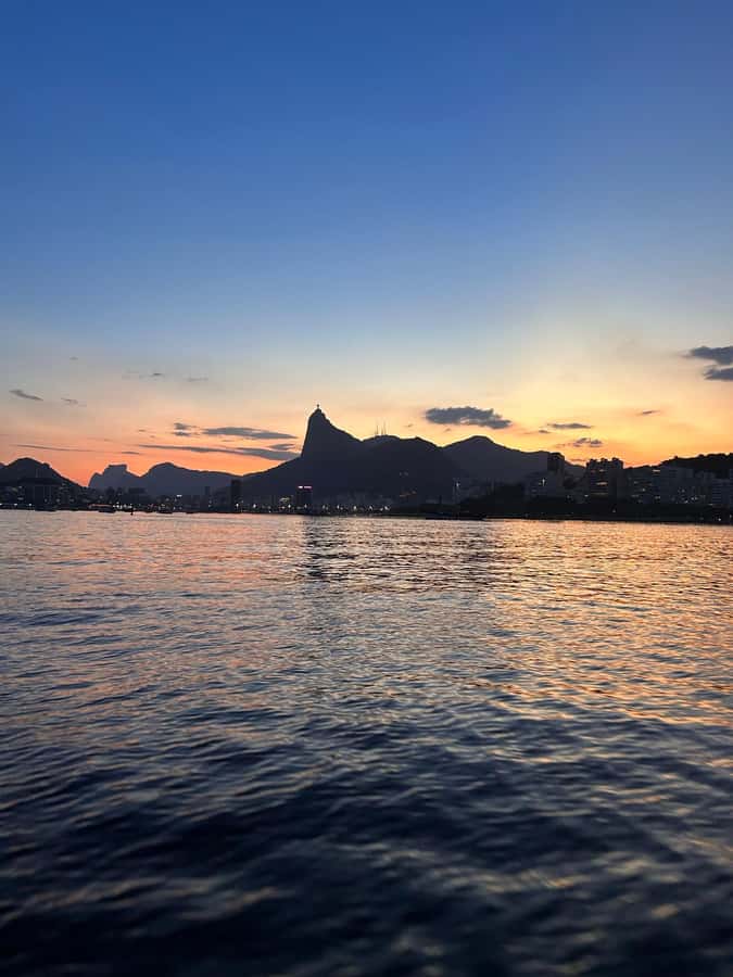 Rio de Janeiro: SpeedBoat Tour - Sunset with Beer - Sugarloaf Mountain and Praia Vermelha