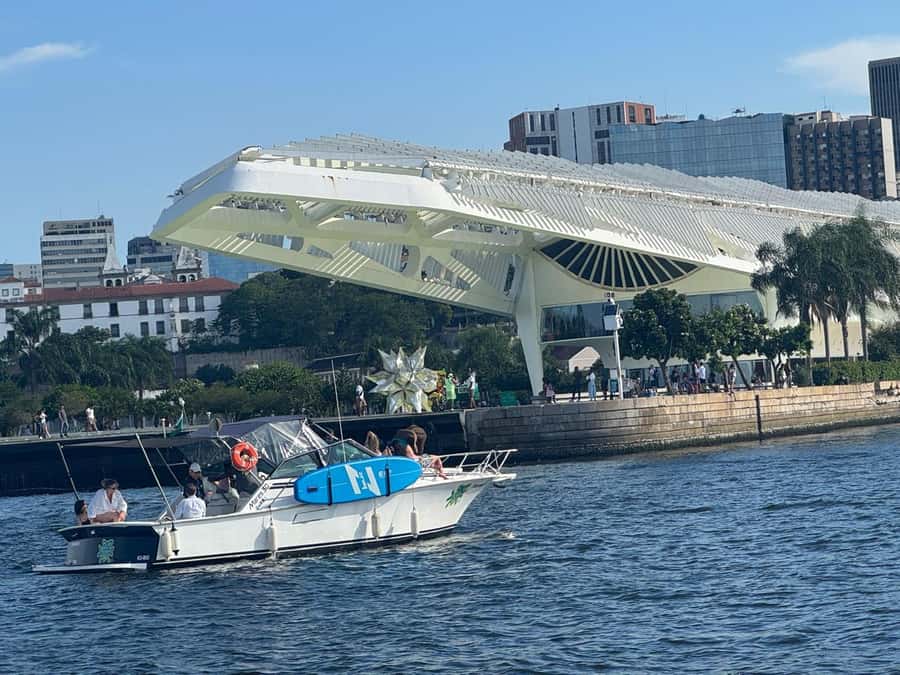 Rio de Janeiro: Speedboat Tour with Snacks and Drinks - Why seeing Rio from Guanabara Bay changes the view