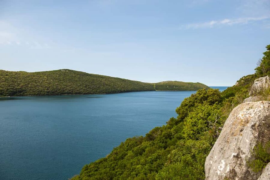 Rovinj or Vrsar: Lim Fjord & Rovinj islands Speedboat Tour - Red Island adds a short walk and local history