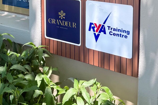 RYA Powerboat Level 1 and 2 Courses in Halkidiki - Why Evita’s teaching style matters