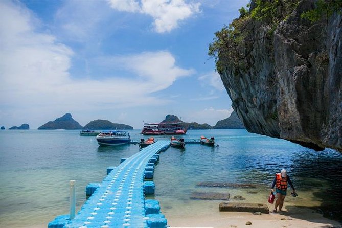 SAMUI: ANGTHONG NATIONAL MARINE PARK by Speed Boat-Lunch - Walking up to Emerald Lake, or Talay Nai