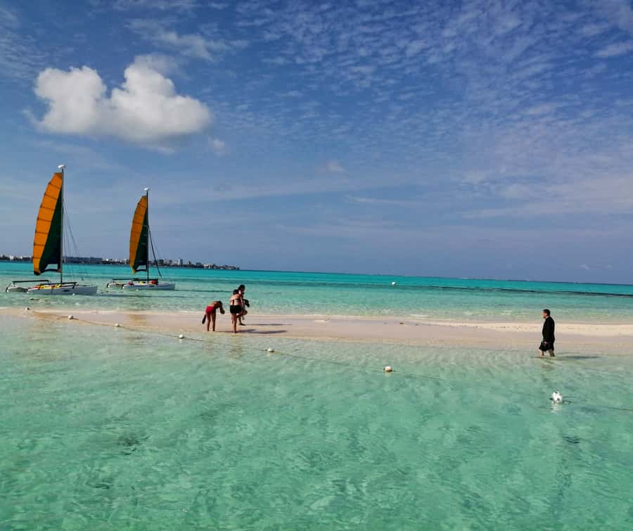 San Andres: Private San Andres Bay Tour by Luxury Speedboat - Why this San Andrés boat tour is worth considering