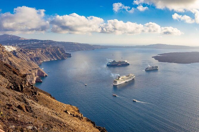 Santorini Caldera: Private Cruise with Speed Boat & Open Bar - Key points to know before booking