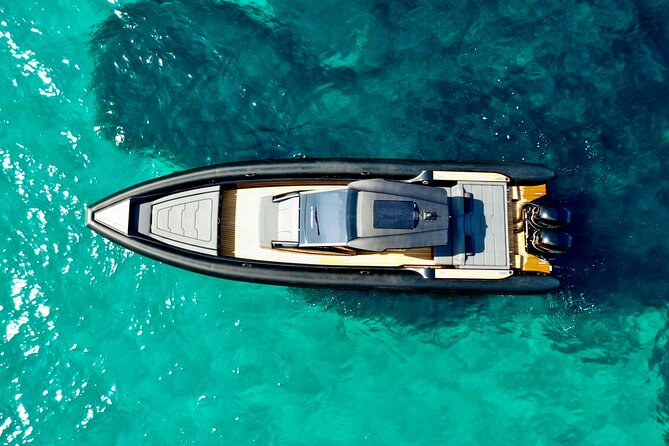 Santorini Caldera: Private Cruise with Speed Boat & Open Bar - Thirassia is the meal stop
