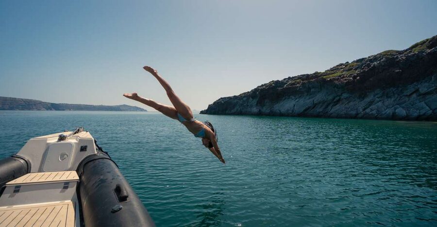 Santorini: half day exclusive speedboat cruise - Nea Kameni and the Sulfur Hot Springs