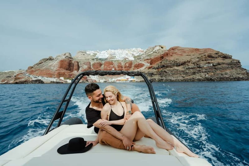 Santorini: half day exclusive speedboat cruise - Oia, Armeni, and the First Swim