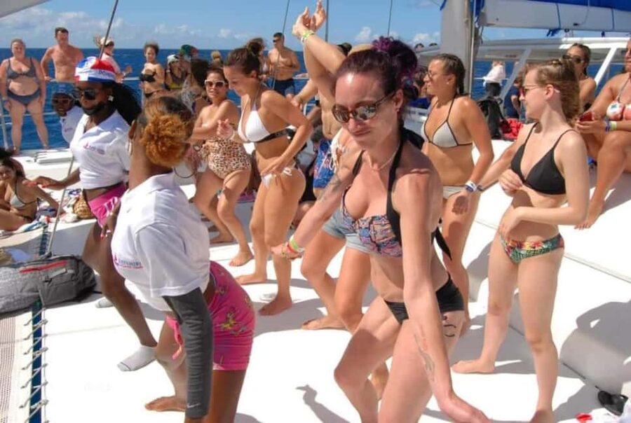 Saona Island: Catamaran/Speedboat Tour to a Dream Beach - Who will enjoy this tour most?