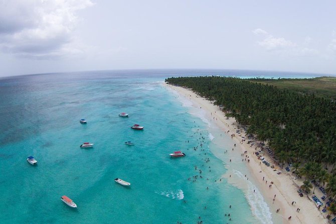 Saona Island Excursion by Catamaran and Speedboat - Who should book this excursion