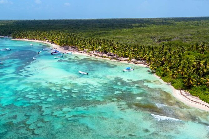Saône Island in Catamaran and speedboat (blue lagoon) swimming pool. - From Punta Cana hotels to Bayahibe port