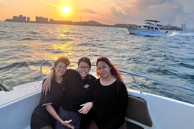 Singapore Southern Islands Speedboat Guided Tour - Leaving Sentosa Cove for open water