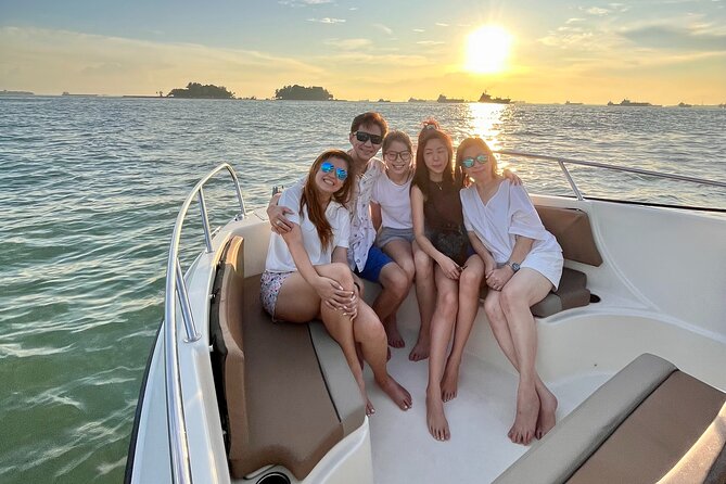 Singapore Southern Islands Speedboat Guided Tour - Lazarus Island, viewed from the water