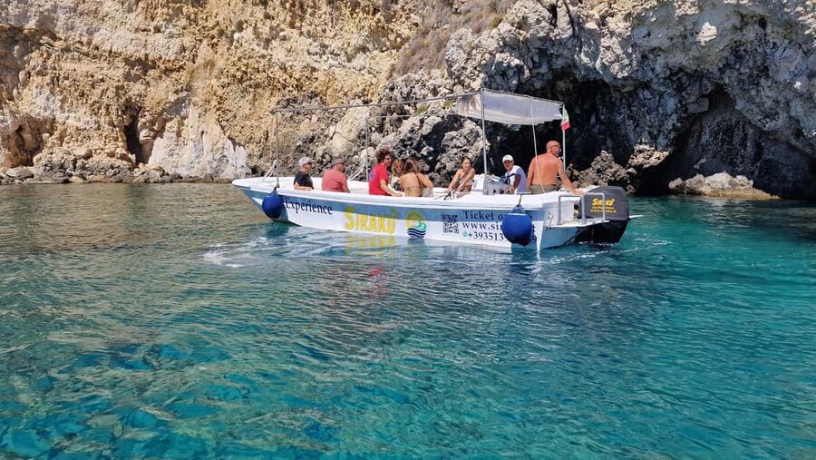 Siracusa: Ortigia & Sea Caves Speedboat Tour with Swim Stop - Why this short boat trip works so well