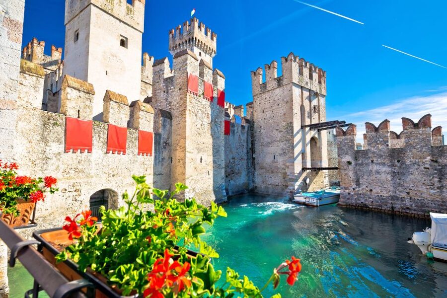 Sirmione: Walking and Speedboat Tour - Who should book this Sirmione tour?