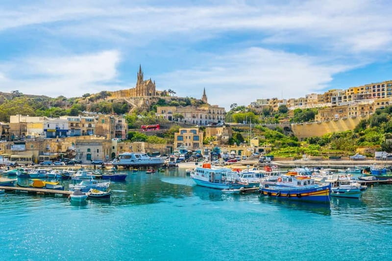 Sliema: Powerboat trip to Gozo & Comino with Caves - Who should book this experience?