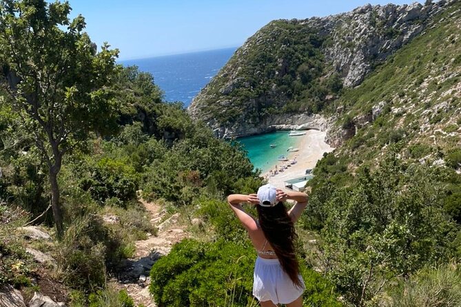 Small Group Speedboat Adventure Trip to Grama Bay - Haxhi Ali Cave: the first major stop