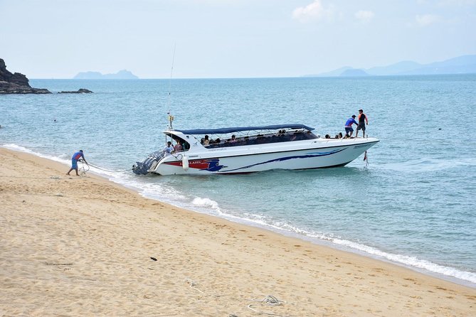 Snorkel and Kayak Tour to Angthong Marine Park by Speedboat from Koh Samui - The first snorkeling stop: beautiful water, variable conditions
