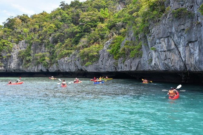 Snorkel and Kayak Trip to Angthong Marine Park by Speed Boat from Koh Phangan - Kayaking along Ko Mae Ko