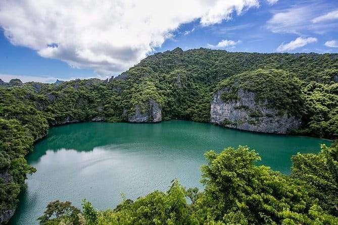 Snorkeling and Kayaking Tour at Angthong Marine Park by Speedboat from Koh Samui - Starting in Bophut and crossing the Gulf